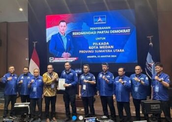 Partai Demokrat Serahkan Surat Rekomendasi kepada Aulia Rachman Maju Wali Kota Medan 