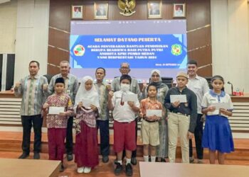 Apresiasi Kepada Anggota, KPRI Pemko Medan Serahkan Beasiswa kepada 239 Pelajar Berprestasi