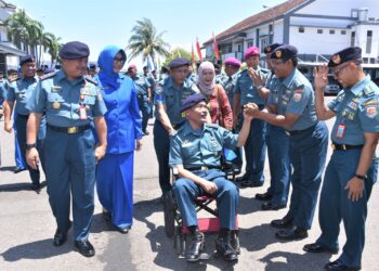 Pangkoarmada II Pimpin Wisuda Purna Bakti Pamen Koarmada II