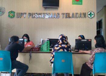 Program UHC JKMB Sangat Bantu Masyarakat, Sudah 138 Warga Berobat Gunakan KTP di Puskesmas Teladan