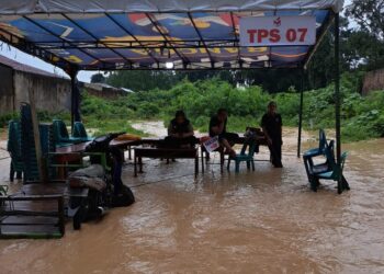 Medan Banjir, Sejumlah TPS Terendam, Bahkan Ada yang Belum Laksanakan Pencoblosan