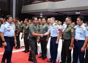 Panglima TNI Tutup Latihan Penyusunan Renkon TNI OMP Geladi Yudha Dharma Pasis Dikreg LII Sesko TNI TA 2024