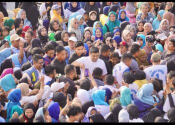 Lautan Manusia Padati Senam Bobby-Surya di Deliserdang