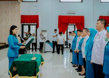 Kahiyang Ayu Lantik 4 Ketua TP PKK Kecamatan Sekaligus Kukuhkan Jadi Bunda PAUD