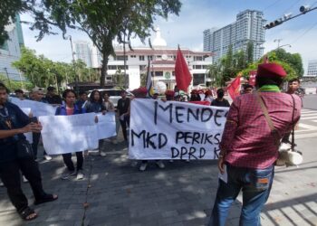 PMKRI Demo Tuntut Ketua DPRD Medan Mundur, Wong Chun Sen : “Tuntutan Tidak Masuk Akal”