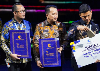 Pj Gubernur Sumut Agus Fatoni Terima Penghargaan Pembina Terbaik HAM dari Kementerian HAM