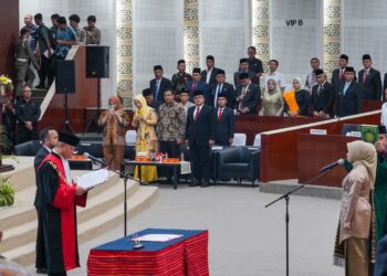 Pj Sekda Medan Hadiri Pelantikan Ketua DPRD Sumut