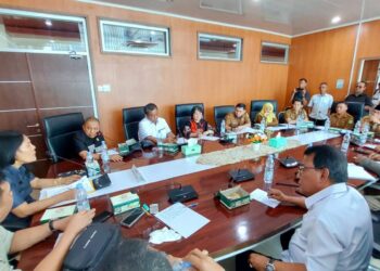 PGRI Dilarang Gunakan Gedung Sekolah Negeri, Kepsek Terisak di DPRD Medan
