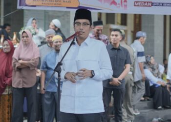 Safari Ramadhan Pertama Rico Waas di Masjid Ikhlasiyah Medan Denai
