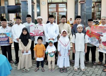 Melalui Safari Ramadhan, Sekda Kota Medan Beri Bantuan Rp 50 Juta Untuk Pembangunan Masjid