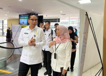 Rico Waas Sidak MPP, Baru 5 Menit Pelayanan Online KTP Dibuka, Langsung Habis