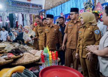 Bupati Labuhanbatu dr Hj Maya Hasmita Pantau Stok Dan Harga Bahan Pokok Jelang Hari Raya Idul Fitri