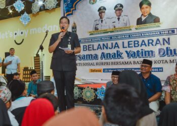 Rico Waas Belanja Pakaian Lebaran dengan 400 Anak Yatim Dhuafa