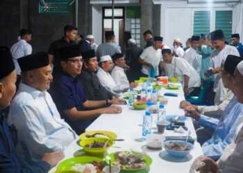 Buka Puasa Bersama Ribuan Jamaah Masjid Musabbihin, Rico Waas : Kebersamaan Sangat Berarti Dukung Pembangunan Medan