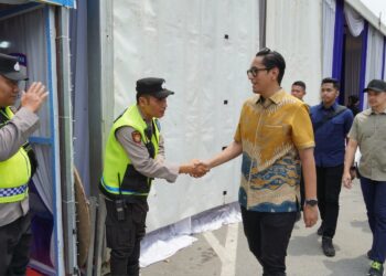 Pastikan Seluruh Personel Siap Berikan Pelayanan, Rico Waas Tinjau Pos Pam Depan Pos Bloc