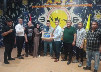 Sambut Lebaran 1446 H, Ketua DPD AMPI Sumut Bagikan Bingkisan Kepada Anggota