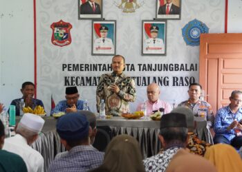 221 Guru Mengaji, Petugas Bilal Mayit, Petugas Penggali Kubur Se Kecamatan STR Terima Bansos dari Pemko Tanjungbalai 