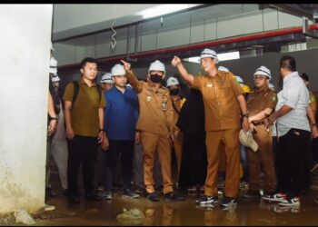 Pastikan Progres Pengerjaan Berjalan Lancar, Zakiyuddin Harahap Tinjau Basement Lapangan Merdeka