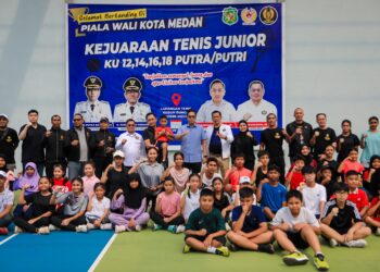 Dihadiri Ketum KONI Medan, Rico Waas Buka Kejuaraan Tenis Junior Piala Wali Kota Medan