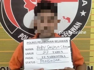 Terkait Kasus Peredaran Narkoba, Boby Diamankan Petugas Polres Belawan di Jalan Anif Beserta Barangbuktinya