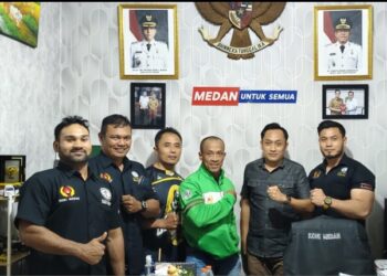 Aswindy Lepas Tiga Atlet Binaraga Kota Medan Menuju Kejurnas di Bali