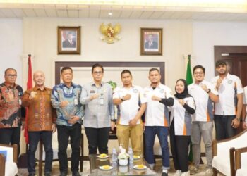Libatkan UMKM dan Komunitas Pelukis, Rico Waas Sambut Baik Perayaan Anniversary ke-13 Mercedes Benz W202 