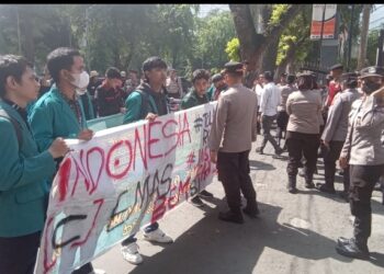 Indonesia Cemas”, Mahasiswa Sumut Gelar Aksi Desak Evaluasi Kebijakan Nasional yang Dinilai Meresahkan