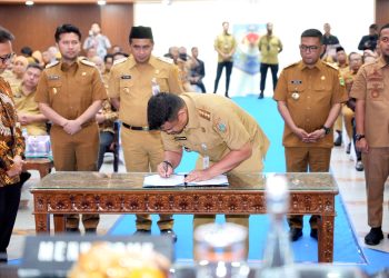Percepatan Eliminasi Tuberkulosis, Bobby Nasution Teken Komitmen Bersama dengan Tujuh Gubernur Lainnya
