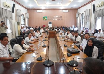 ASN Nakes Puskesmas Beraudiensi ke DPRD Langkat, Bahas Isu Pemotongan TPP