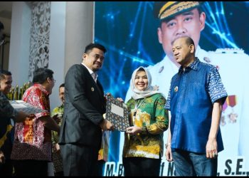 Madina Terima DBH Kabupaten/Kota Yang diserahkan Gubsu Bobby Nasution 