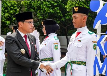 Khidmat dan Penuh Haru, Rico Waas Kukuhkan Paskibraka Kota Medan 2025