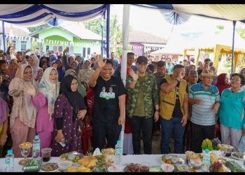 Program Tebus Ijazah, Warga Ungkapkan Terima Kasih Kepada Rico Waas 