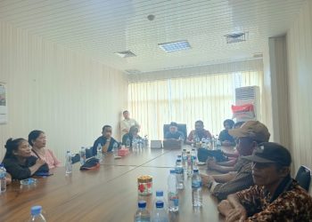 Beraudiensi ke DPRD Medan, Warga Kelurahan Sei Mati Minta PT Agro Raya Mas Ditutup