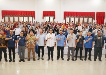 Buka Pelatihan Penjualan Daring Bagi Pedagang Pasar, Rico Waas Ingatkan Pentingnya Transformasi Digital