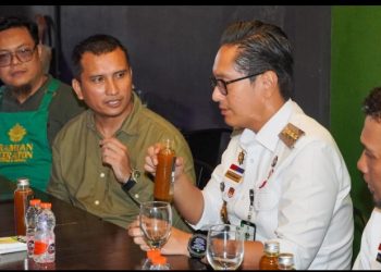 Rico Waas Apresiasi Ramuan Keraton, Kafe Jamu Pertama di Medan