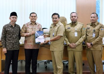 Sekdaprov Serahkan Rancangan KUA dan PPAS Perubahan APBD 2025 ke Banggar DPRD Sumut