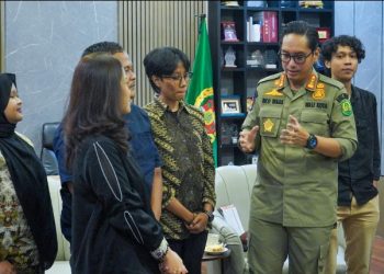 Rico Waas Dukung Komunitas Medan Teater Tampil di Festival Teater Sumatra III