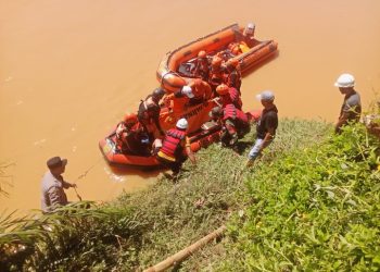 Andre Tarigan Warga Pasar 9 Tembung Medan Yang Hanyut di Sungai Batang Natal ditemukan di Desa Perbatasan