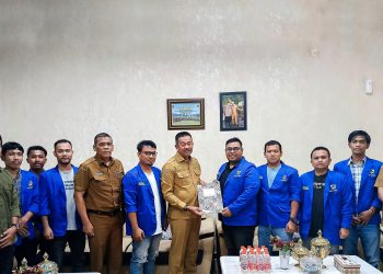 Jelang Musda, KNPI serahkan Mandat karateker ke Bupati Madina, sekalian silaturahmi