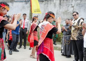 Safari Natal di Paroki St. Fransiskus Assisi Padang Bulan, Rico Waas Ajak Jemaat Perkuat Keharmonisan Keluarga