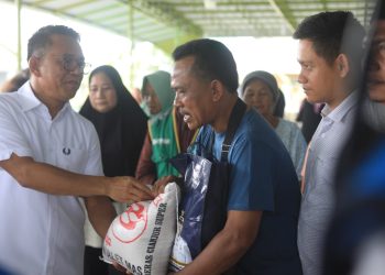 Zakiyuddin Harahap Salurkan Bantuan ke Dapur Umum Warga Korban Banjir di Medan Labuhan