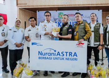Semangat Gotong Royong Warnai Penanganan Banjir di Medan