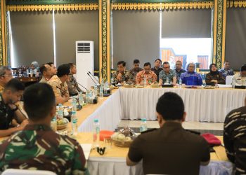Rico Waas Bahas Mitigasi Resiko Bencana Hidrometeorologi dan Pengamanan Nataru