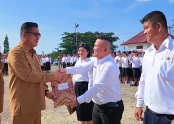 Pemerintah Daerah Kab. Nisel Resmi Menyerahkan Surat Keputusan Pegawai Pemerintah Perjanjian Kerja (PPPK)