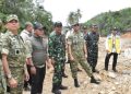 Kasum TNI Tinjau Infrastruktur dan Pengungsian Pascabencana di Tapanuli Tengah
