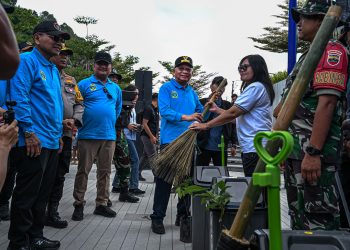 Wagub Sumut Surya Pimpin Aksi Bersih Massal, Canangkan Gerakan Indonesia ASRI