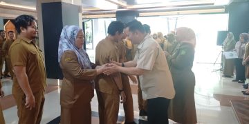Gelar Apel Perpisahan dengan Seluruh Pegawai DPRD Medan, Ali Sipahutar : Teruslah Bekerja dan Melayani