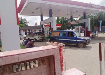 MASYARAKAT PANTAI BARAT MANDAILING NATAL SANGAT BERHARAP PERTAMINA SIBOLGA AMBIL KEBIJAKAN UNTUK SECEPATNYA MENGIRIM BIO SOLAR KE SPBU 14.229.325 DI DESA PANGGAUTAN KECAMATAN NATAL.