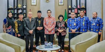 Dukung “Spirit Run 5K”, Rico Waas Ajak Mahasiswa PKL di Pemko Medan