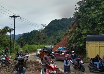 Kondisi Jalan Mulai Jembatan Merah Menuju Simpang Gambir Madina Rusak Parah, Gubsu Bobby Nasution ‘Tutup Mata’